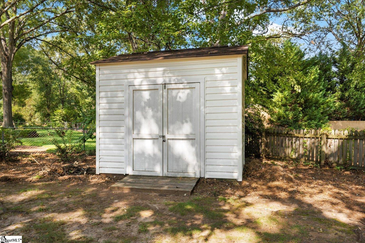 100 Briar Creek Road Greer, SC 29650 - Photo 33 of 38