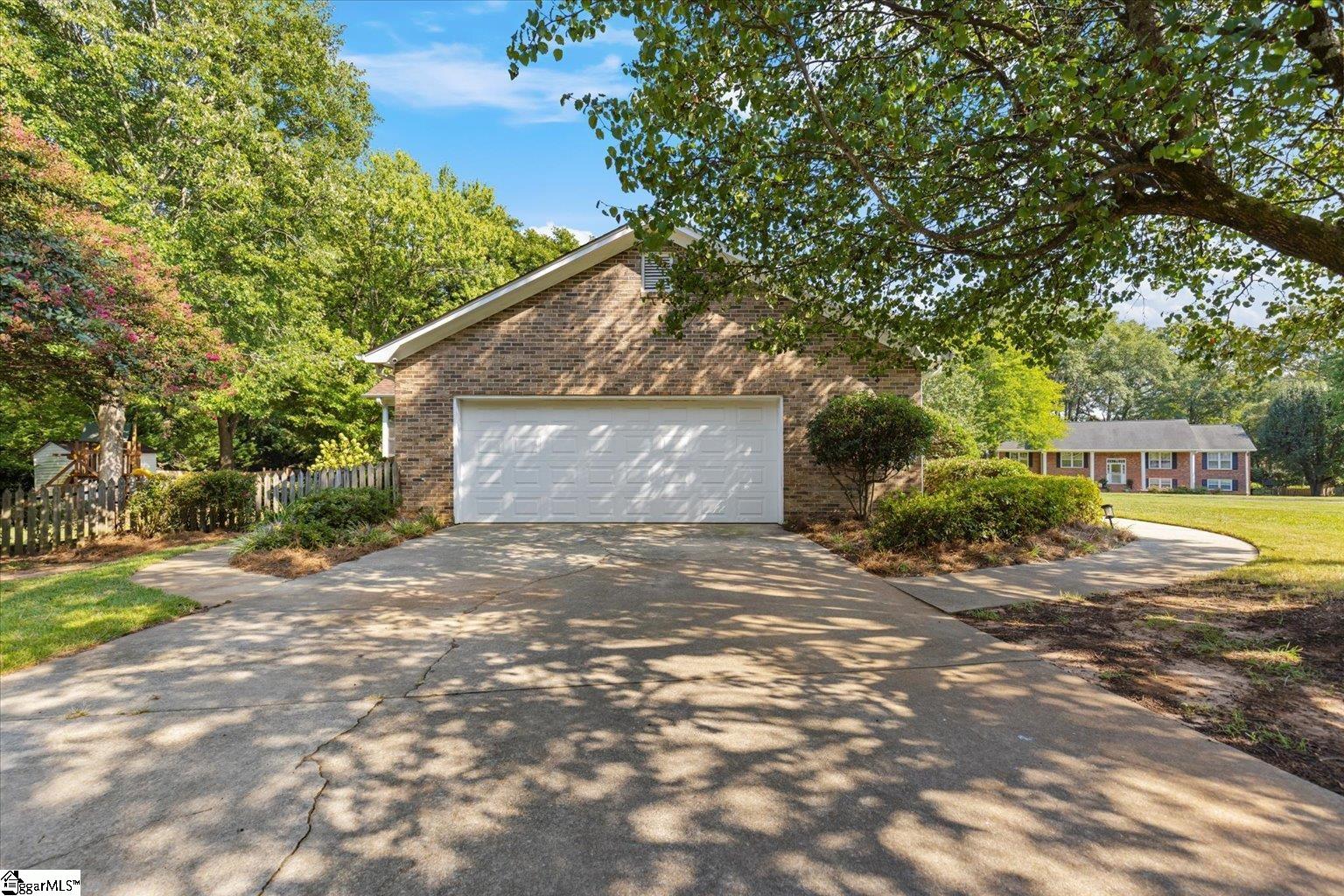 100 Briar Creek Road Greer, SC 29650 - Photo 38 of 38