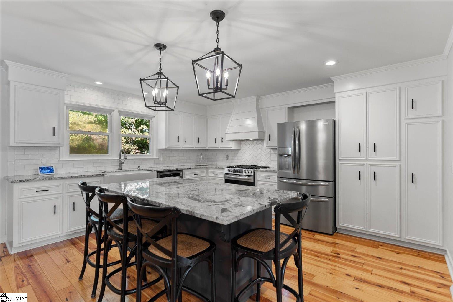 100 Briar Creek Road Greer, SC 29650 - Photo 6 of 38