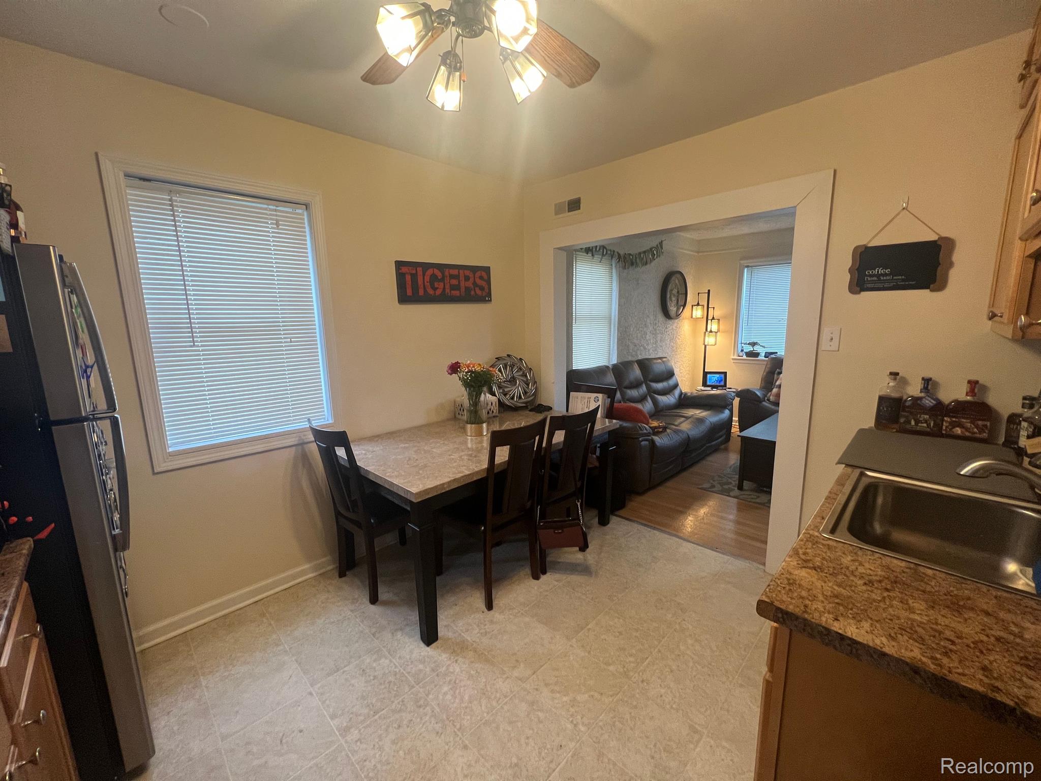 2727 Normandy Road Royal Oak, MI 48073 - Photo 10 of 32 Gallery Image 10