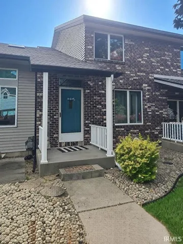$199,900 | 2107 Cambridge Drive, Unit B, Goshen, IN 46528