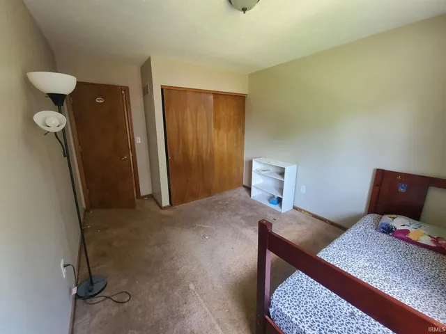 $199,900 | 2107 Cambridge Drive, Unit B, Goshen, IN 46528