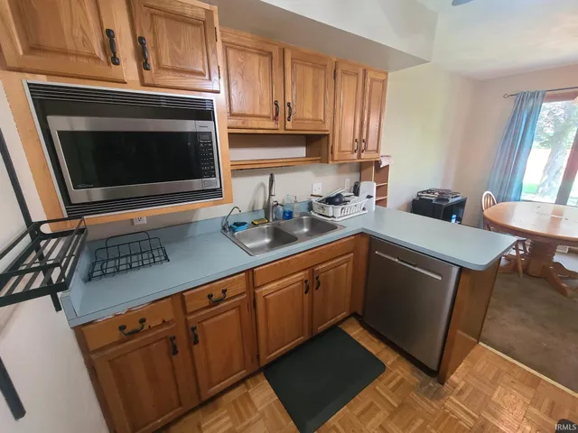 $199,900 | 2107 Cambridge Drive, Unit B, Goshen, IN 46528