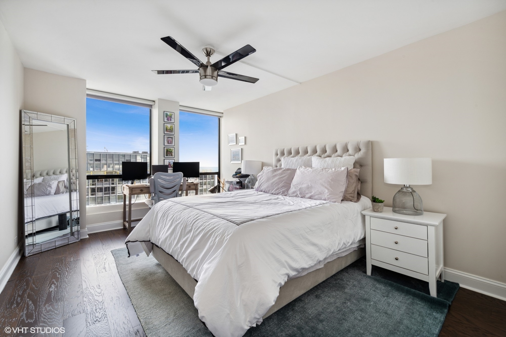 260 East Chestnut Street, Unit 3204 Chicago, IL 60611 - Photo 8 of 15 Gallery Image 8