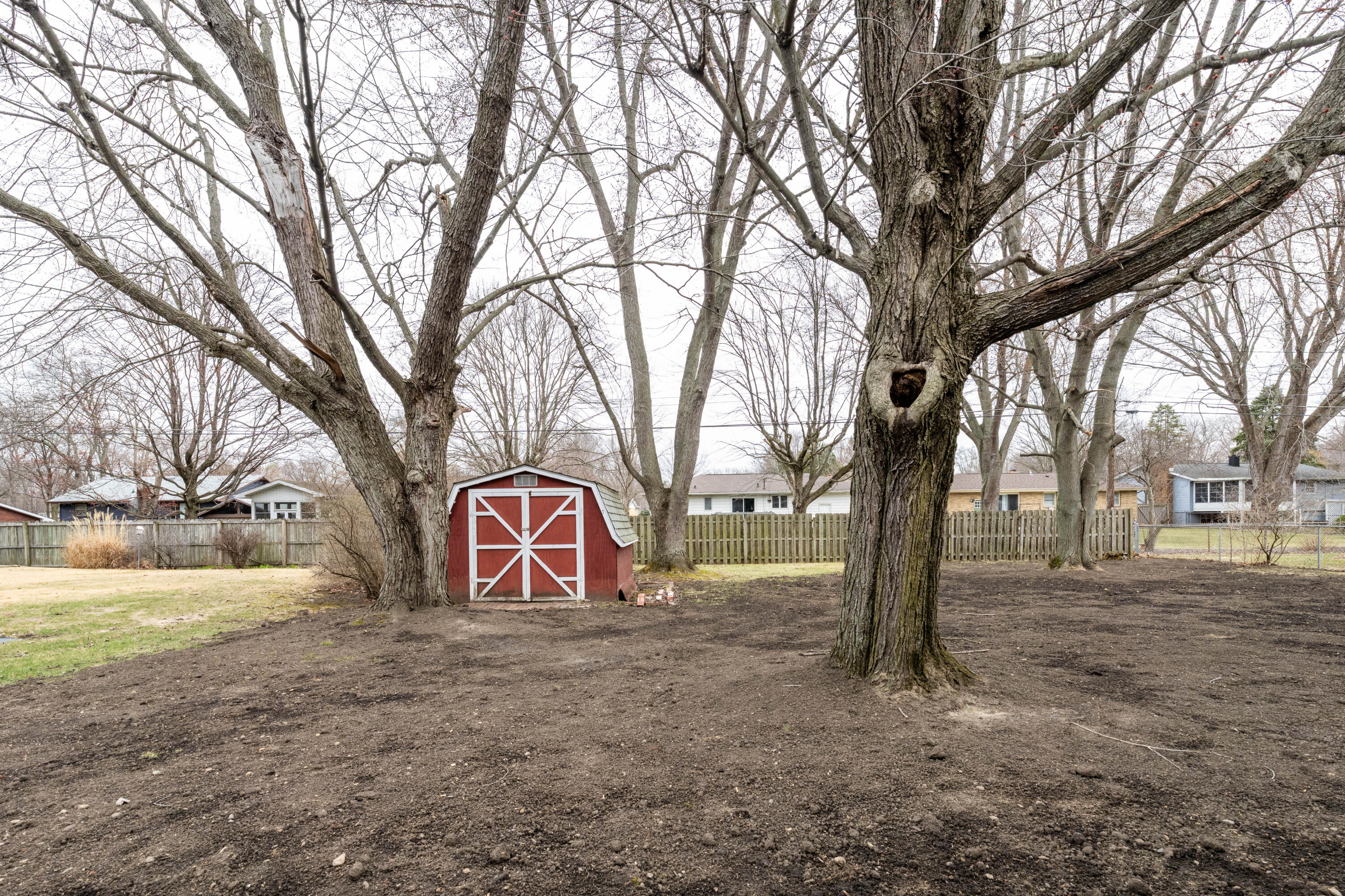 316 Barker Road Michigan City, IN 46360 - Photo 2 of 25 3000x2000