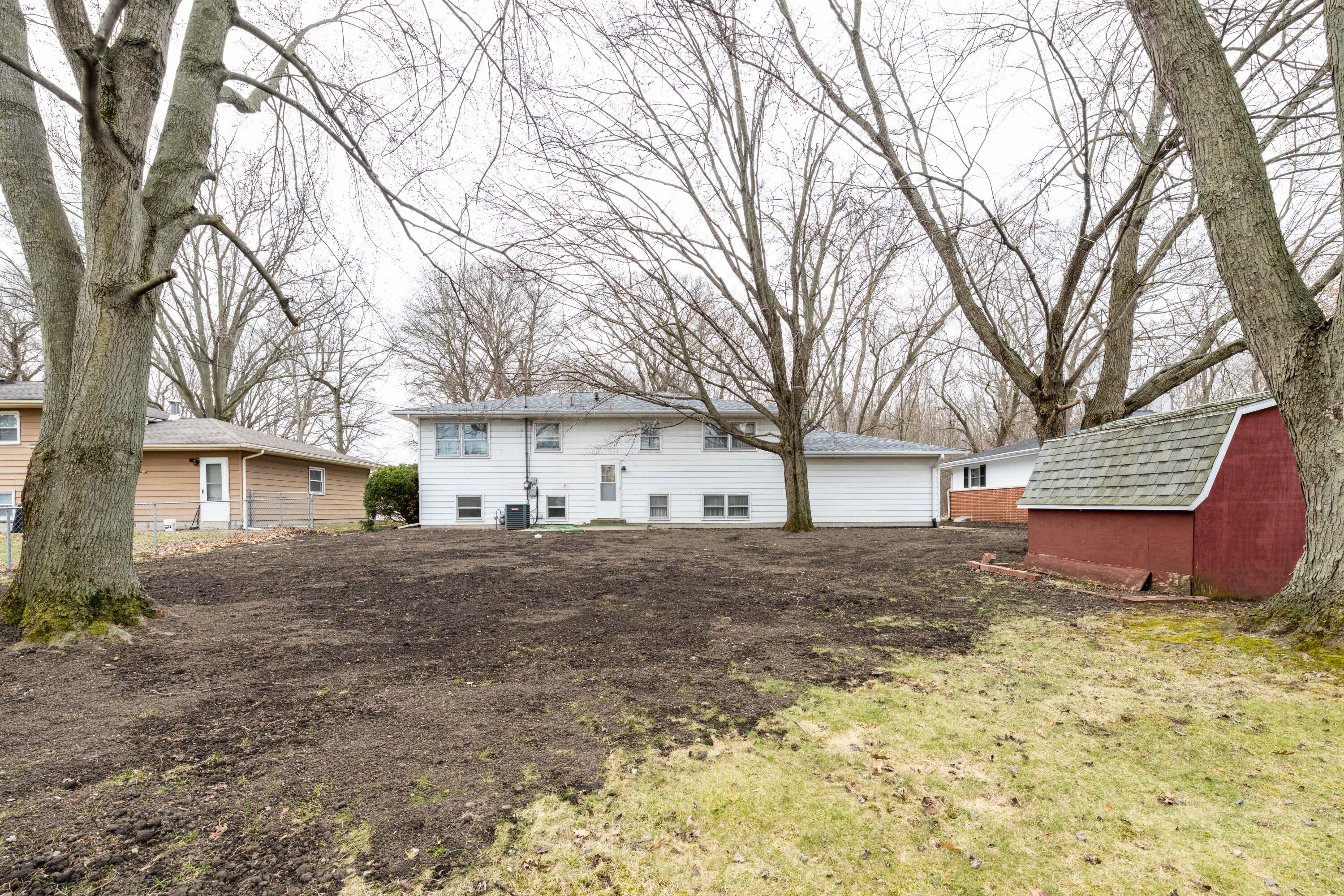 316 Barker Road Michigan City, IN 46360 - Photo 3 of 25 3000x2000