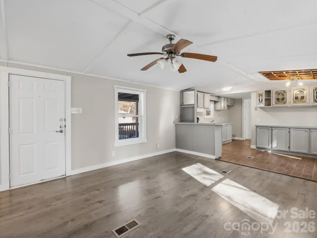 $210,000 | 1212 Easy Street, Hendersonville, NC 28791