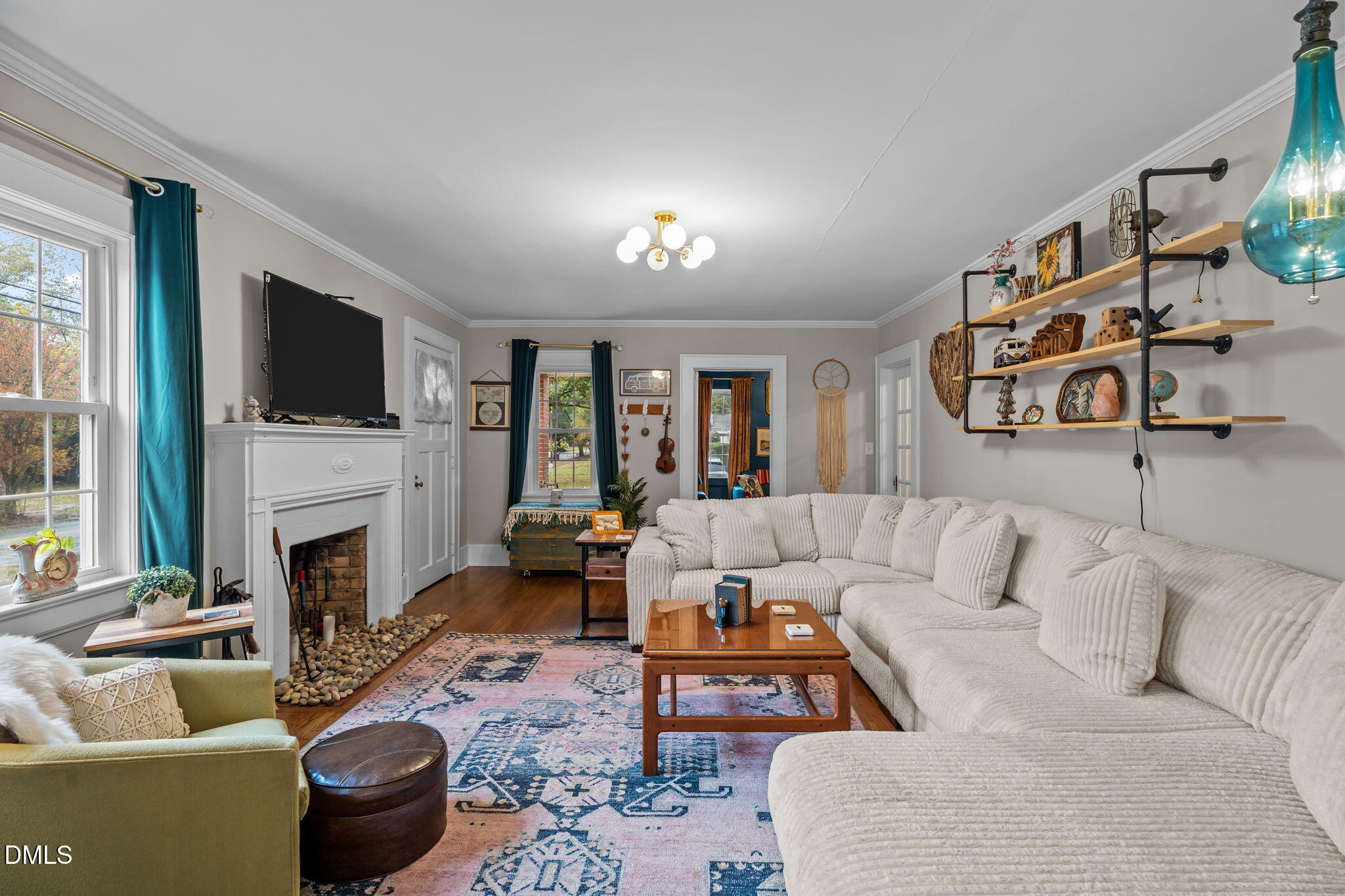 222 East Nash Street Spring Hope, NC 27882 - Photo 3 of 48 Living Room
