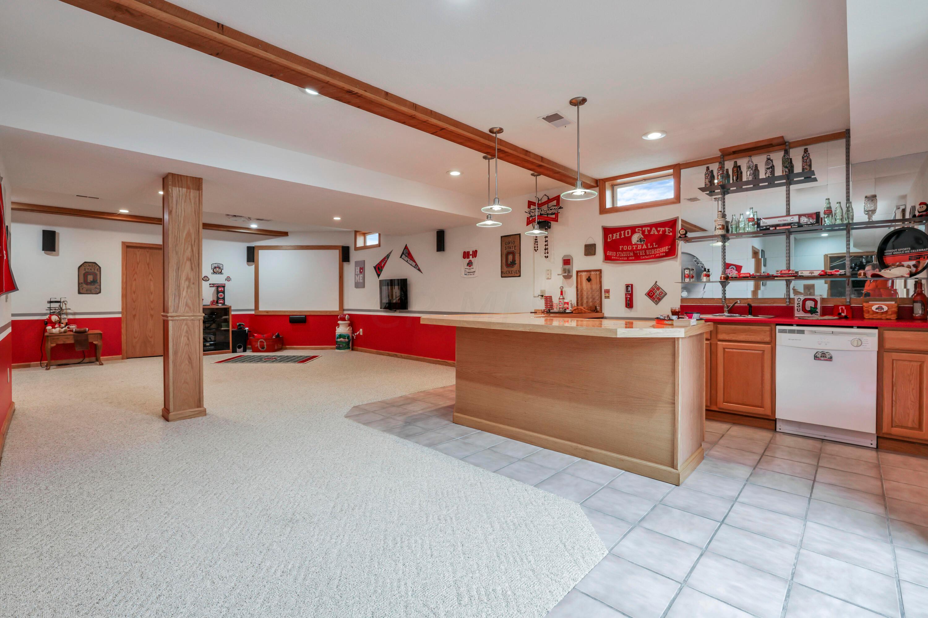 9315 Dozer Road Southwest Stoutsville, OH 43154 - Photo 45 of 60 Walkout Basement