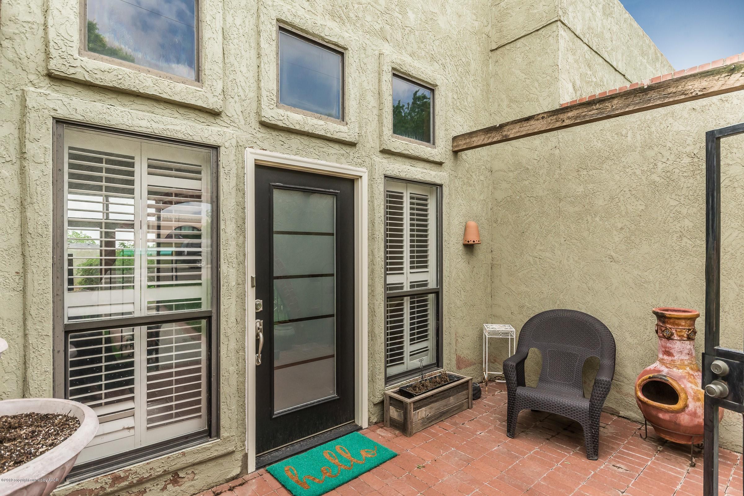 93 Valleyview Road Canyon, TX 79015 - Photo 2 of 18 003_Front Patio