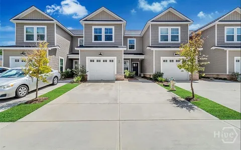 $2,100 | 134 Ainsdale Drive, Richmond Hill, GA 31324