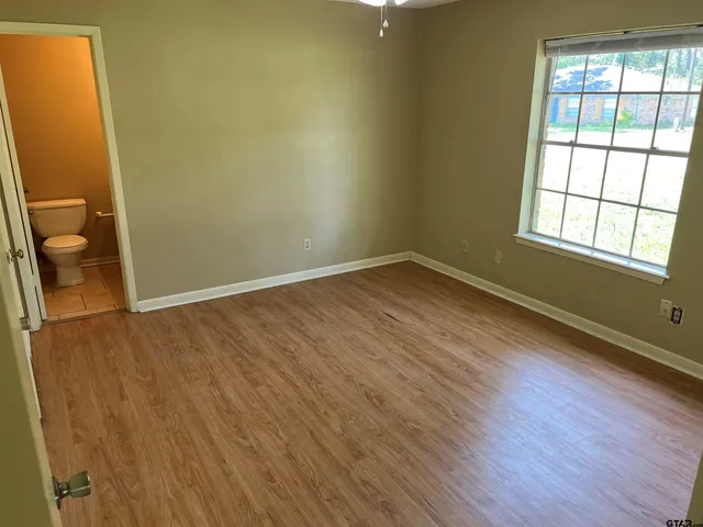 $895 | 3161 Glenda Avenue, Unit 208, Tyler, TX 75704