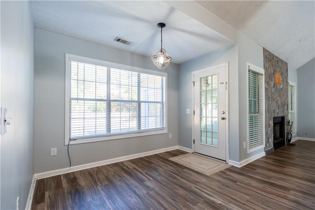 727 8 Point Court Suwanee, GA 30024 - Photo 12 of 32