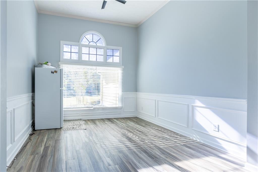 727 8 Point Court Suwanee, GA 30024 - Photo 7 of 32