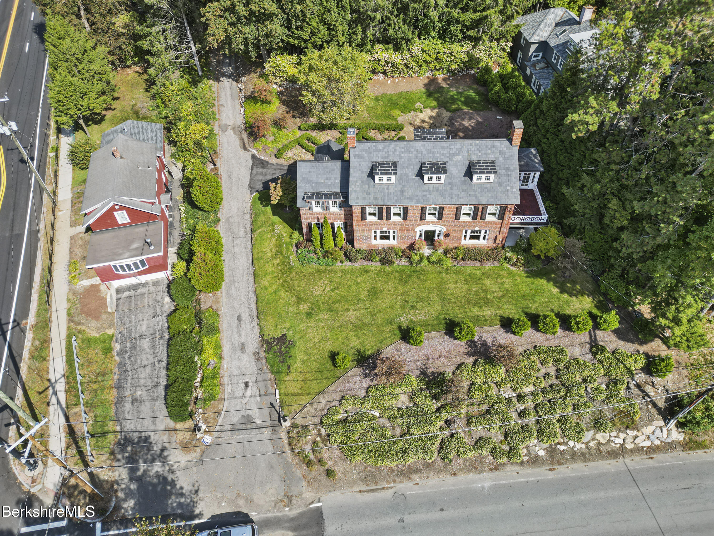 5 Crofut Street Pittsfield, MA 01201 - Photo 61 of 63 front view of a house with an outdoor space