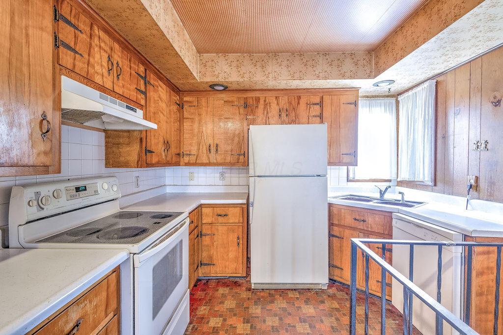 110 Wooster Road, Unit REAR Mount Vernon, OH 43050 - Photo 4 of 28 1-4