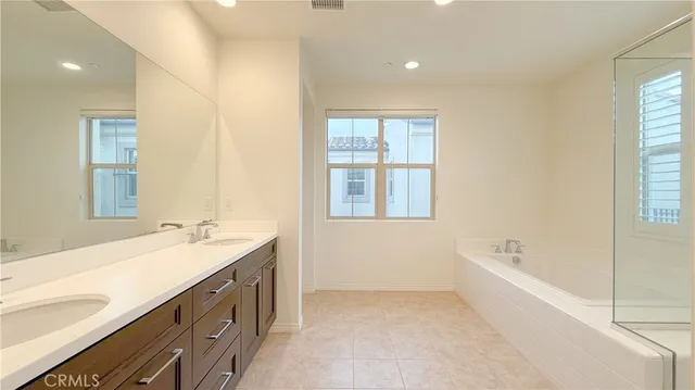 $5,500 | 140 Hemisphere, Irvine, CA 92618