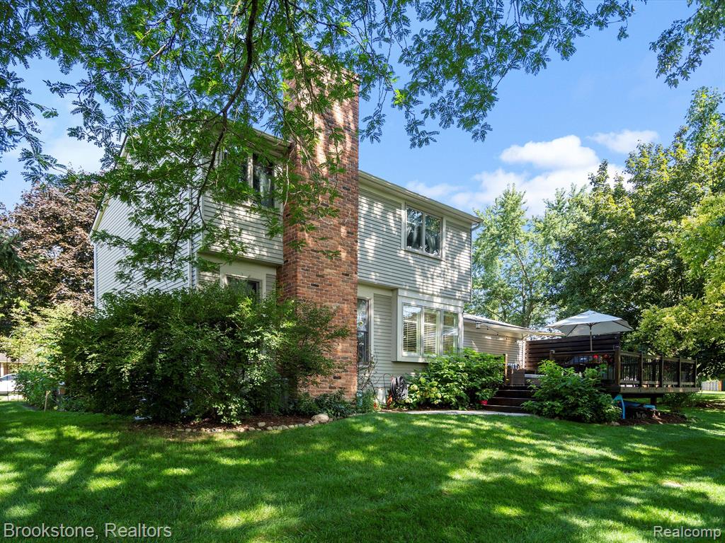 1601 Dancer Drive Rochester Hills, MI 48307 - Photo 5 of 43