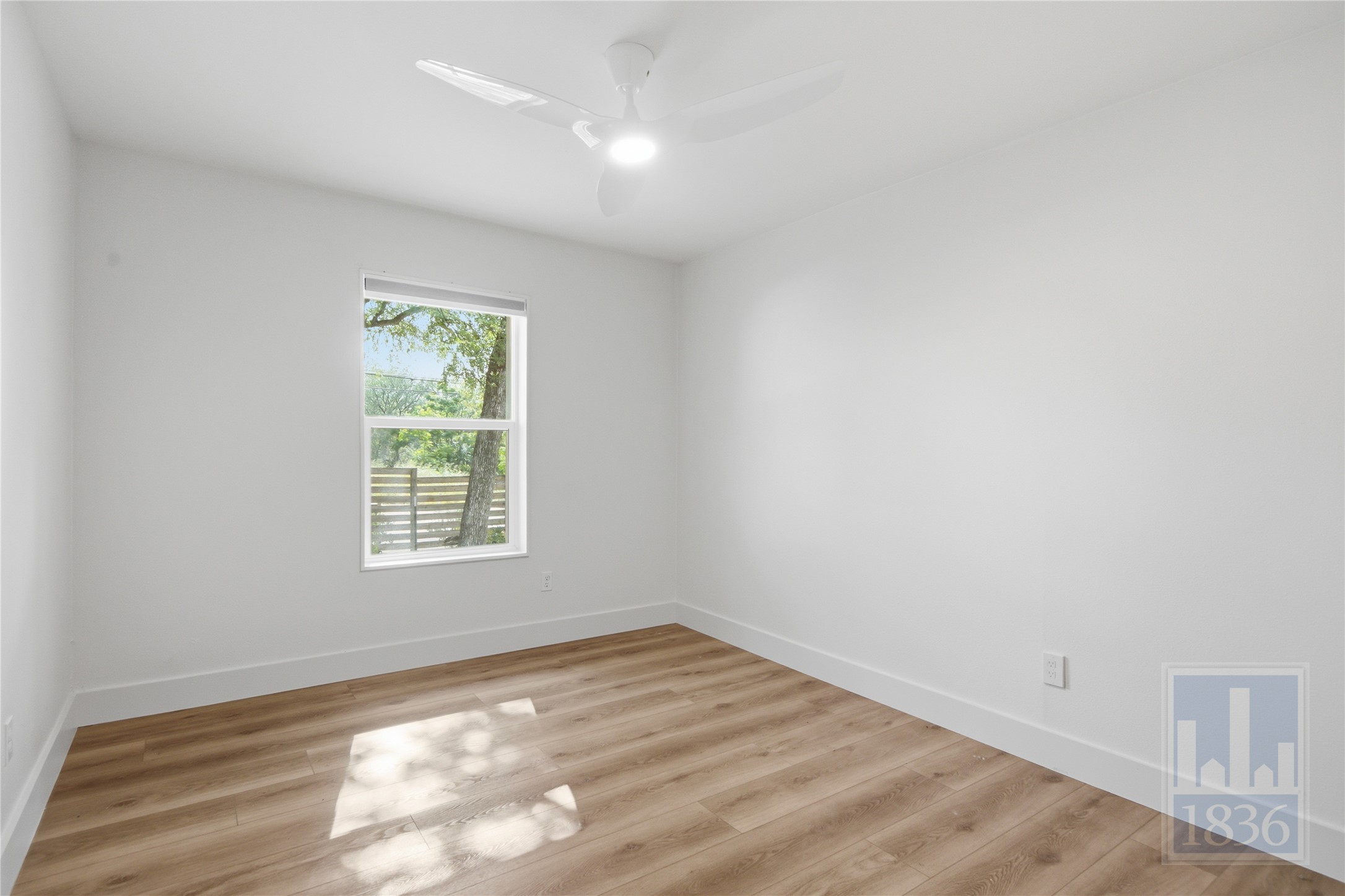 2703 Burleson Road Austin, TX 78741 - Photo 19 of 34