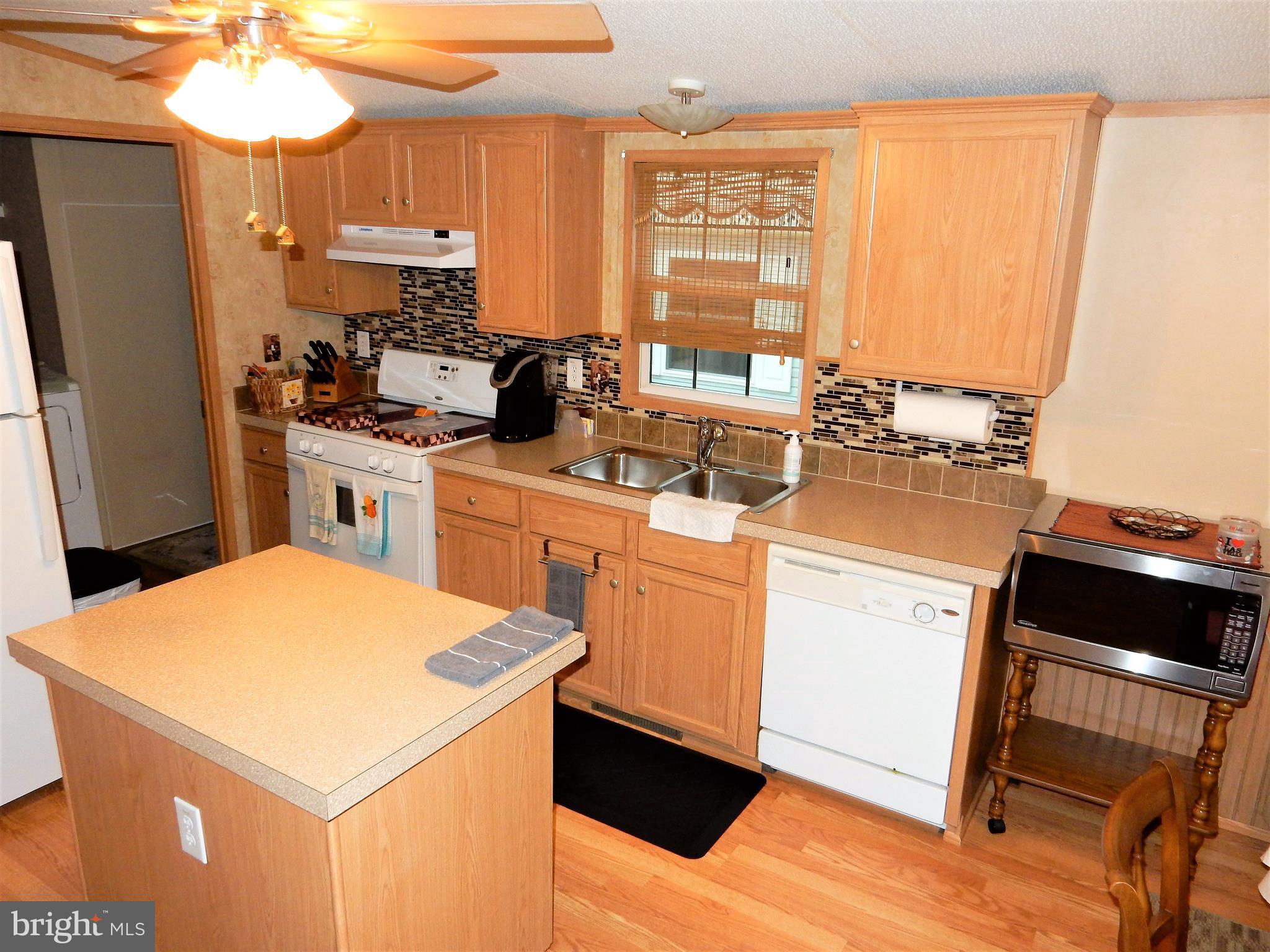 488 North Patuxent Road Odenton, MD 21113 - Photo 2 of 30 Big Kitchen