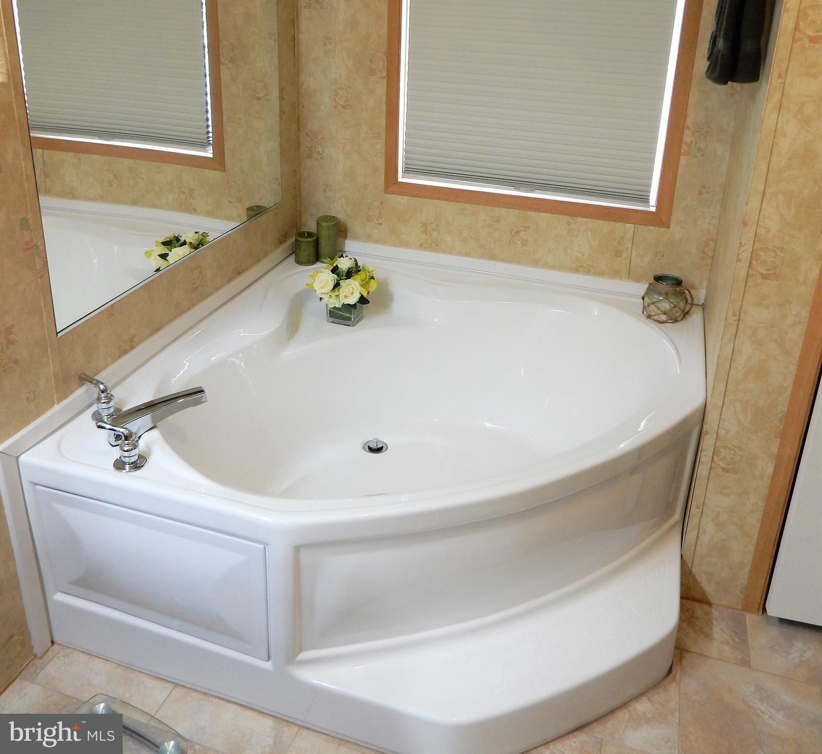 488 North Patuxent Road Odenton, MD 21113 - Photo 16 of 30 Bath (Master)