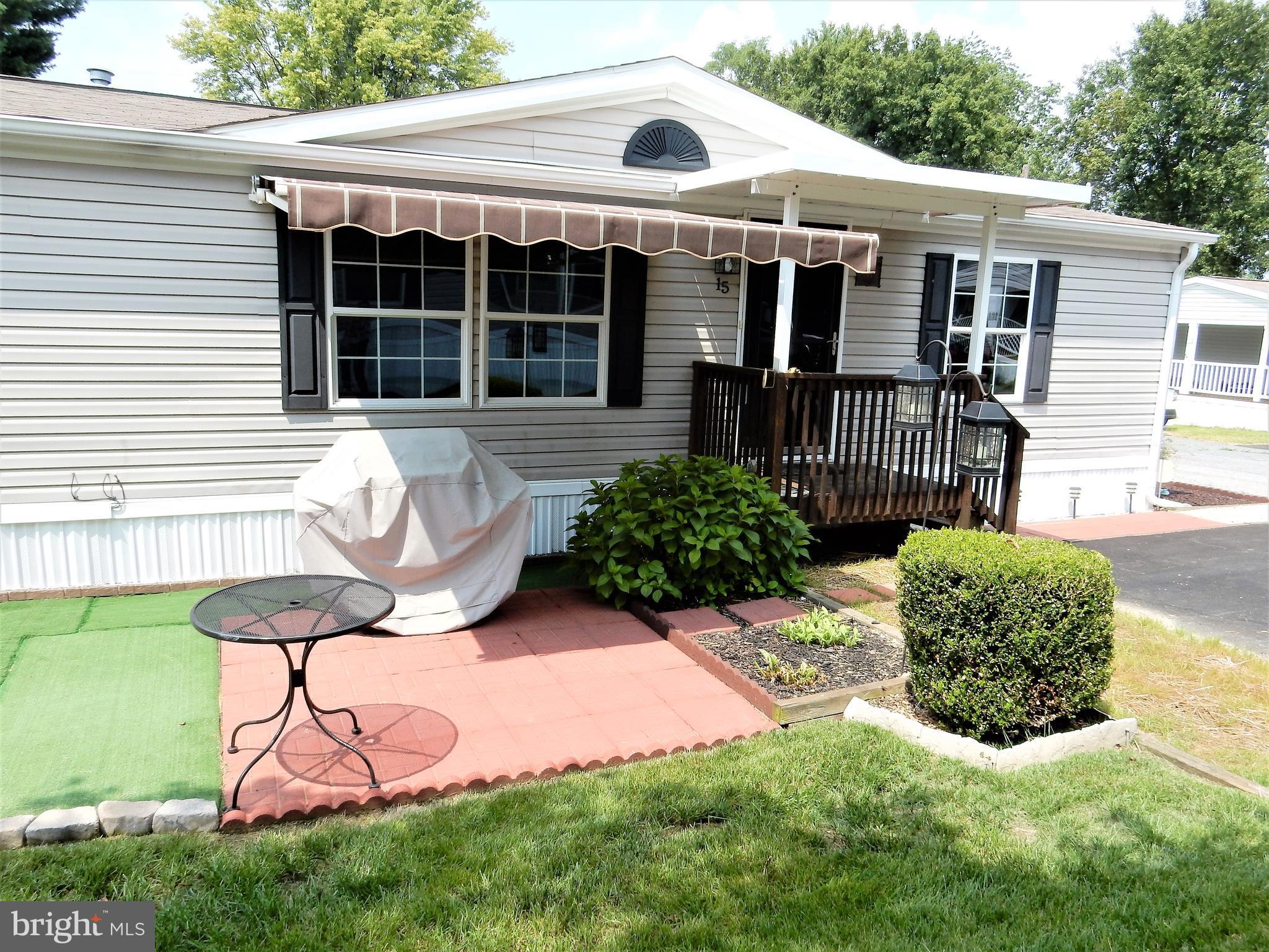 488 North Patuxent Road Odenton, MD 21113 - Photo 26 of 30 Patio with Awning
