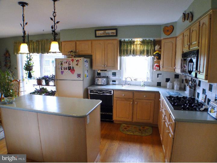 112 East Avondale Road West Grove, PA 19390 - Photo 6 of 22 Gallery Image 6