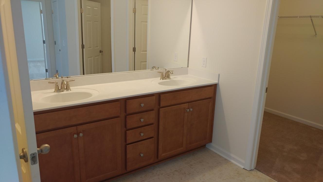 1518 Migration Point Summerville, SC 29483 - Photo 11 of 22 Master Bath