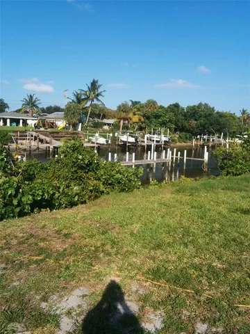 $1,800 | 330 Southwind Drive, Unit 4, North Palm Beach, FL 33408