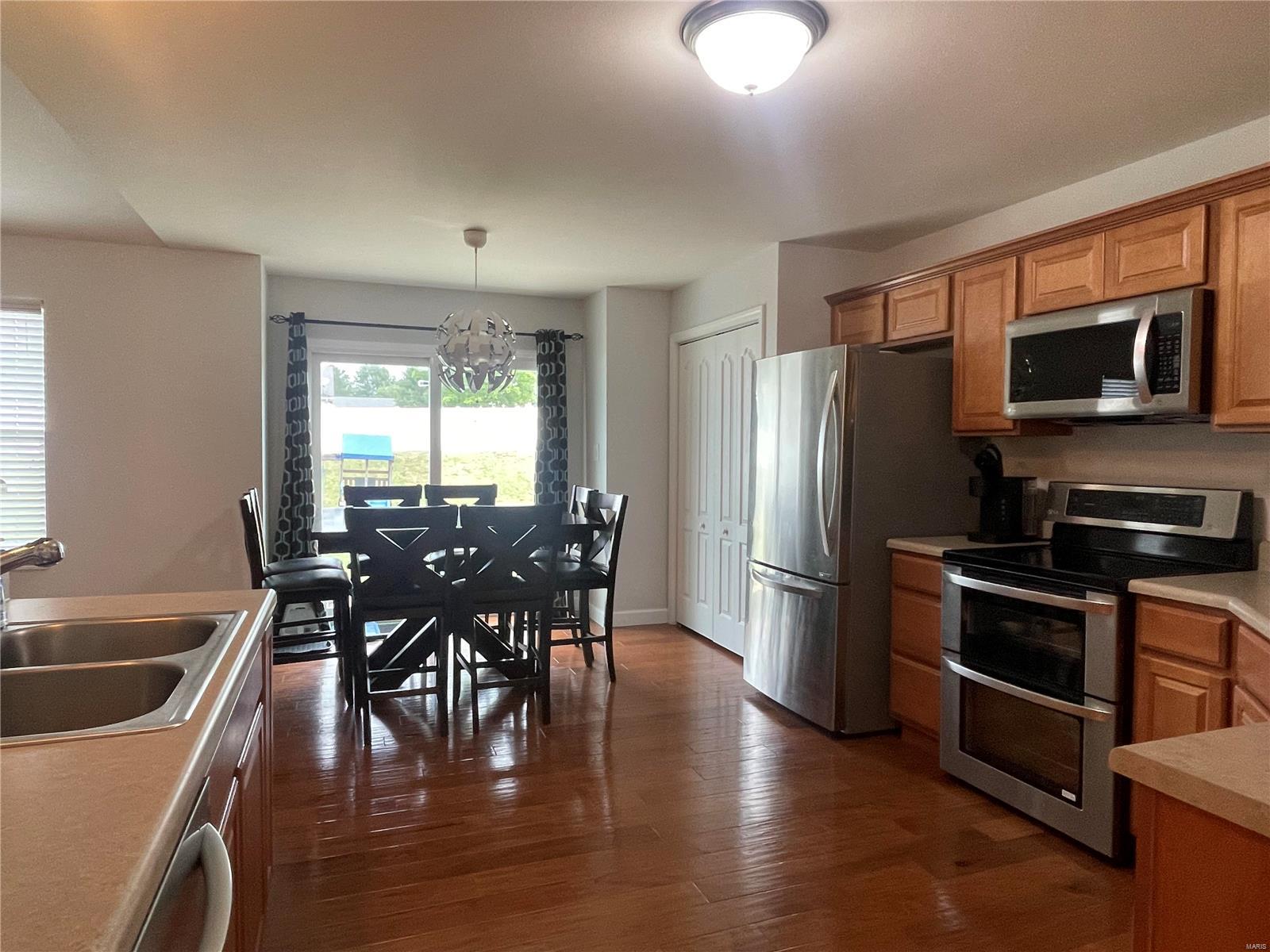 1003 Creekside Drive Waterloo, IL 62298 - Photo 10 of 23