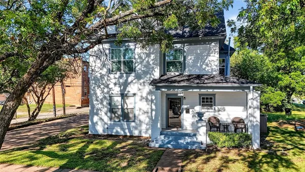 $1,800 | 117 North Mirick Avenue, Denison, TX 75020