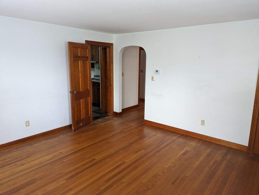 7 Lawrence Plain Road Hadley, MA 01035 - Photo 5 of 25 Gallery Image 5