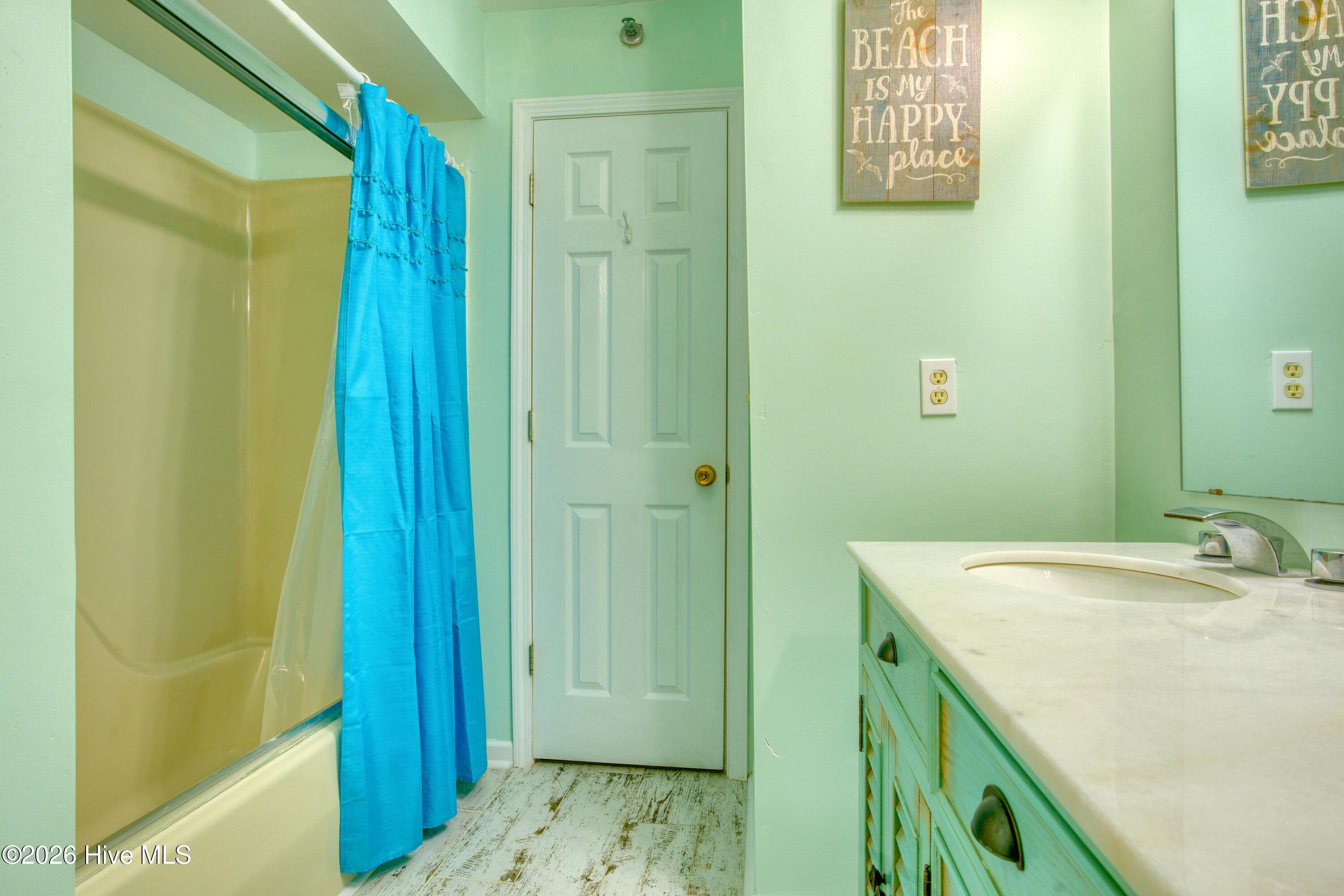 1896 New River Inlet Road, Unit 1209 North Topsail Beach, NC 28460 - Photo 31 of 38 Guest Bathroom