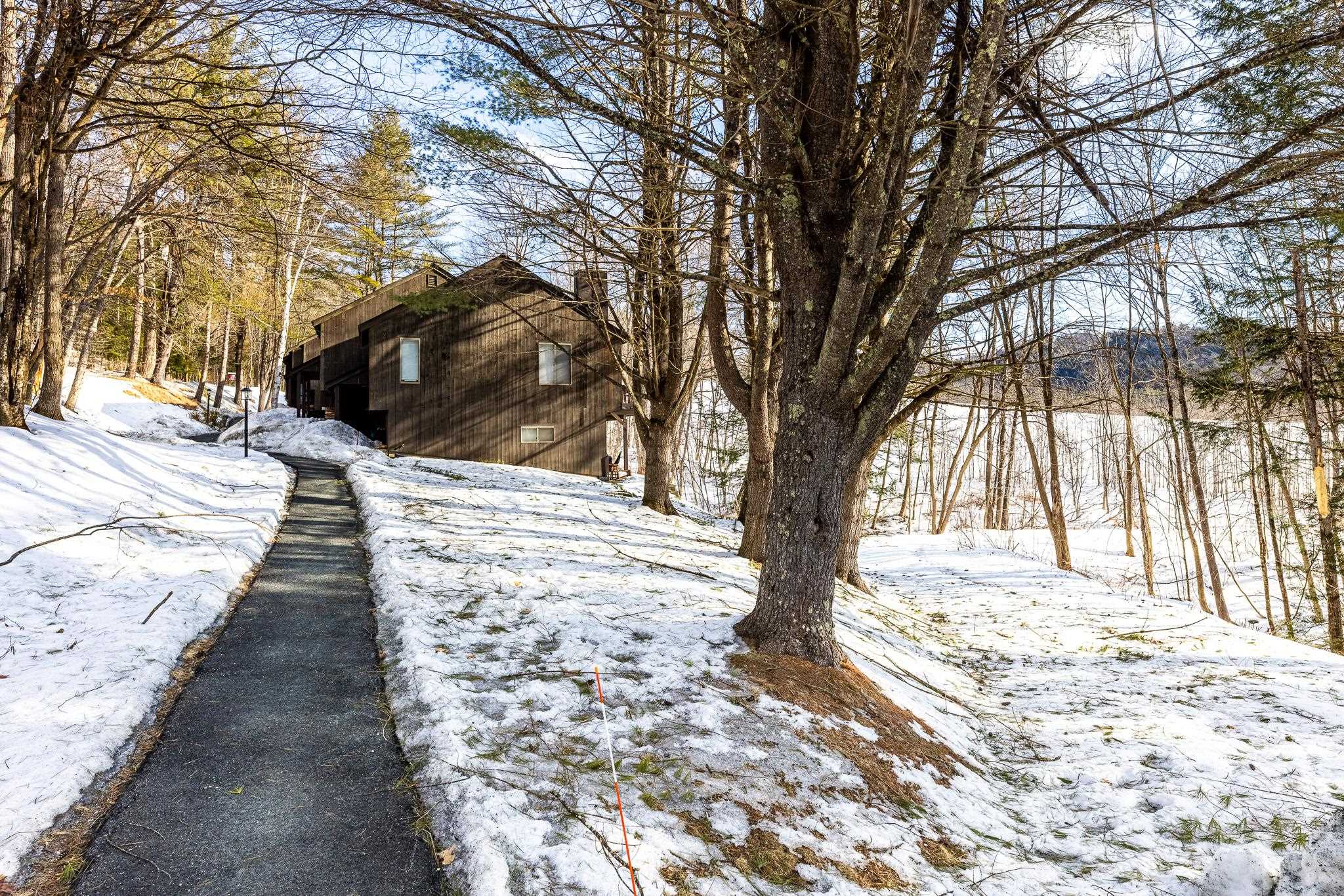 401 Old Quechee Road, Unit 9D Hartford, VT 05059 - Photo 1 of 18 Gallery Image 1