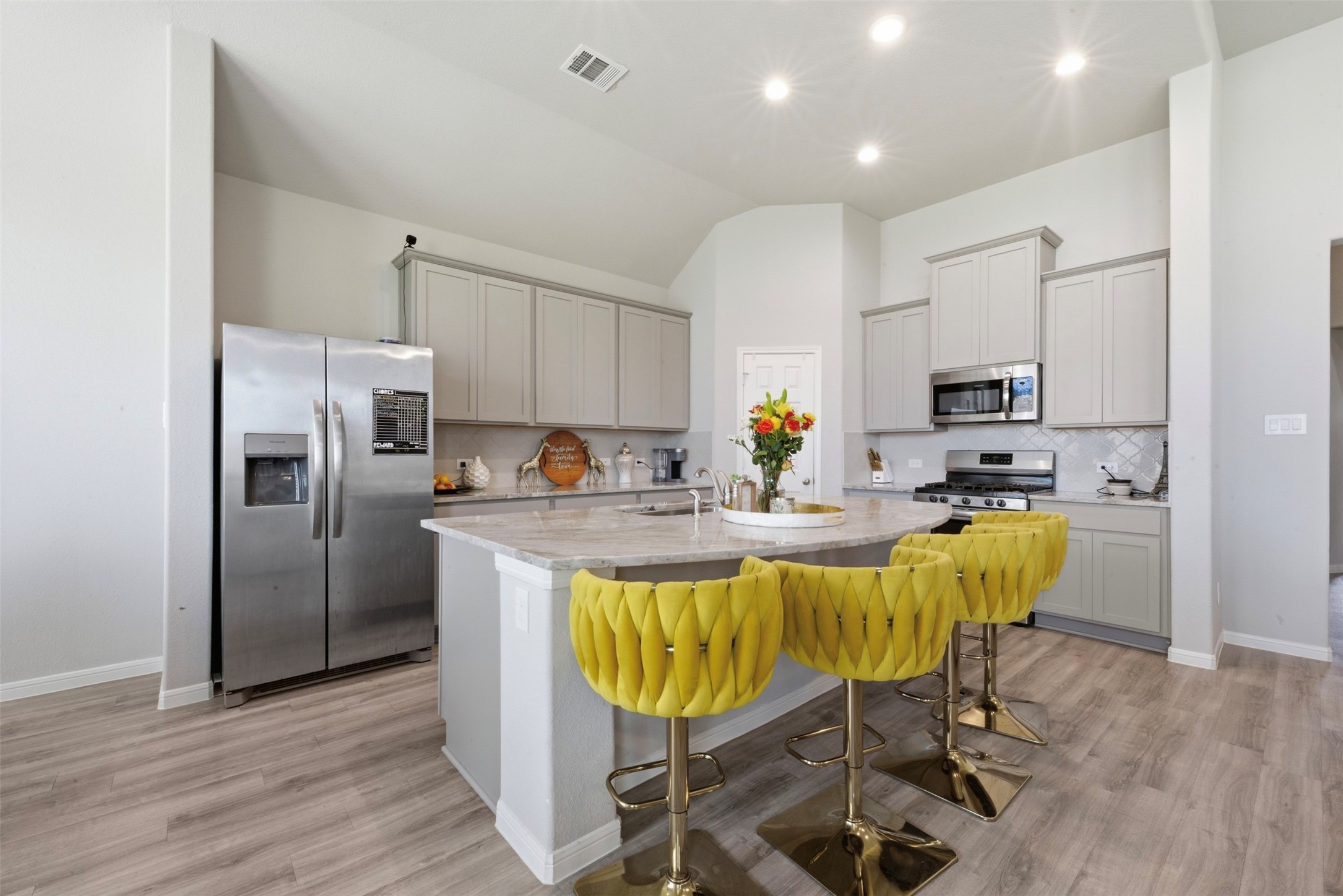 2417 Sequoia Grove Drive Rosharon, TX 77583 - Photo 11 of 37