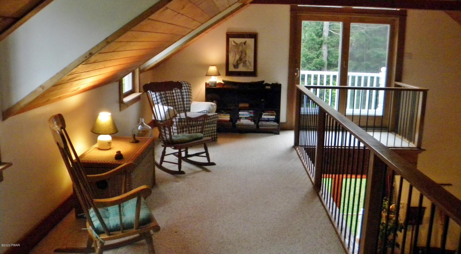 405 Sawmill Road Greentown, PA 18426 - Photo 38 of 61 30-Loft