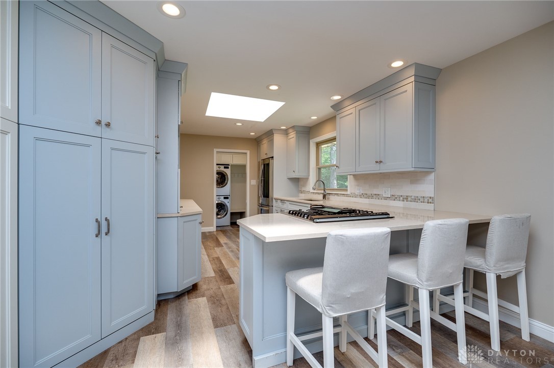 6044 Waterloo Road Dayton, OH 45459 - Photo 12 of 47 Gallery Image 12