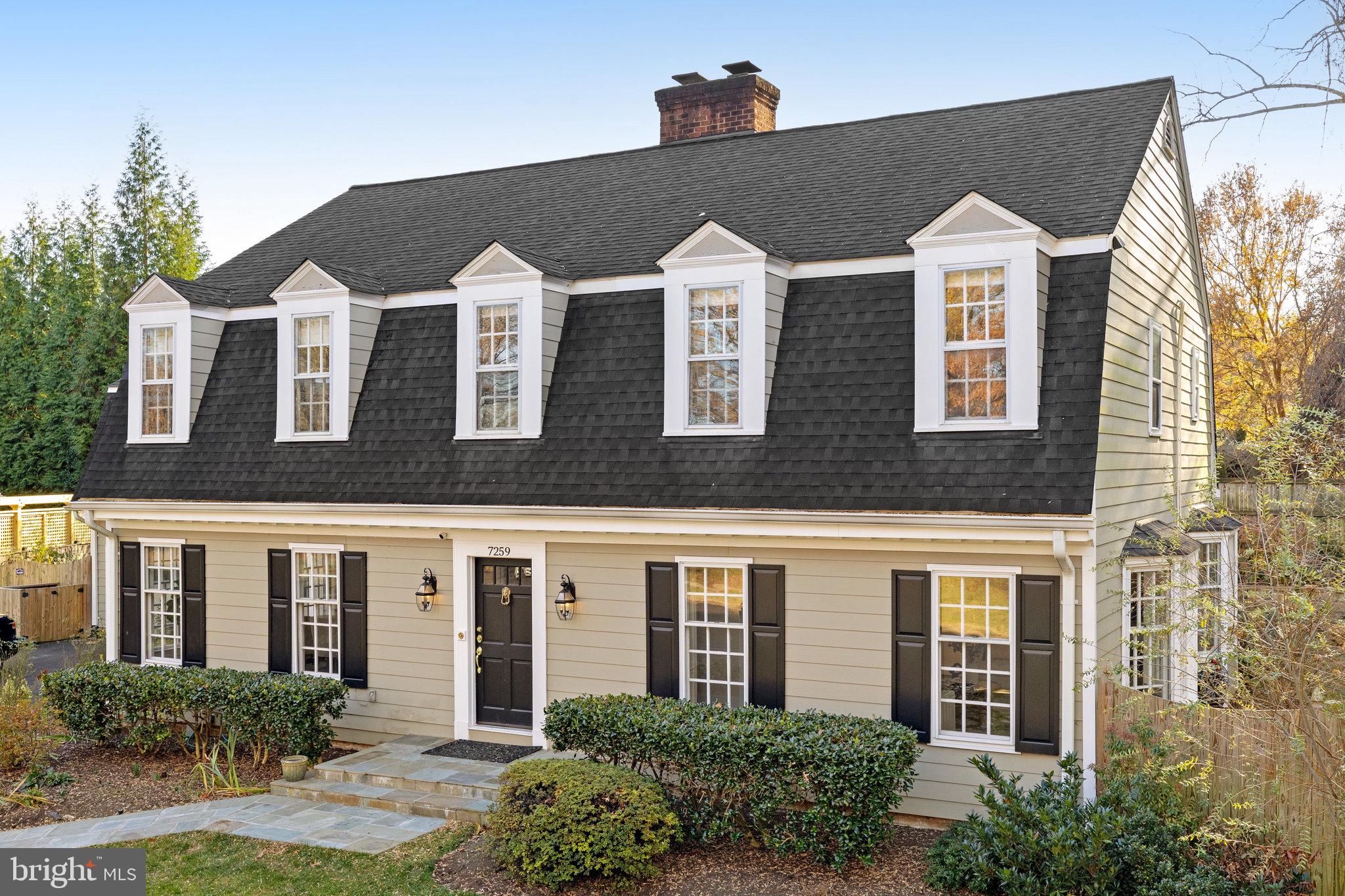 7259 Spring Side Way McLean, VA 22101 - Photo 2 of 37