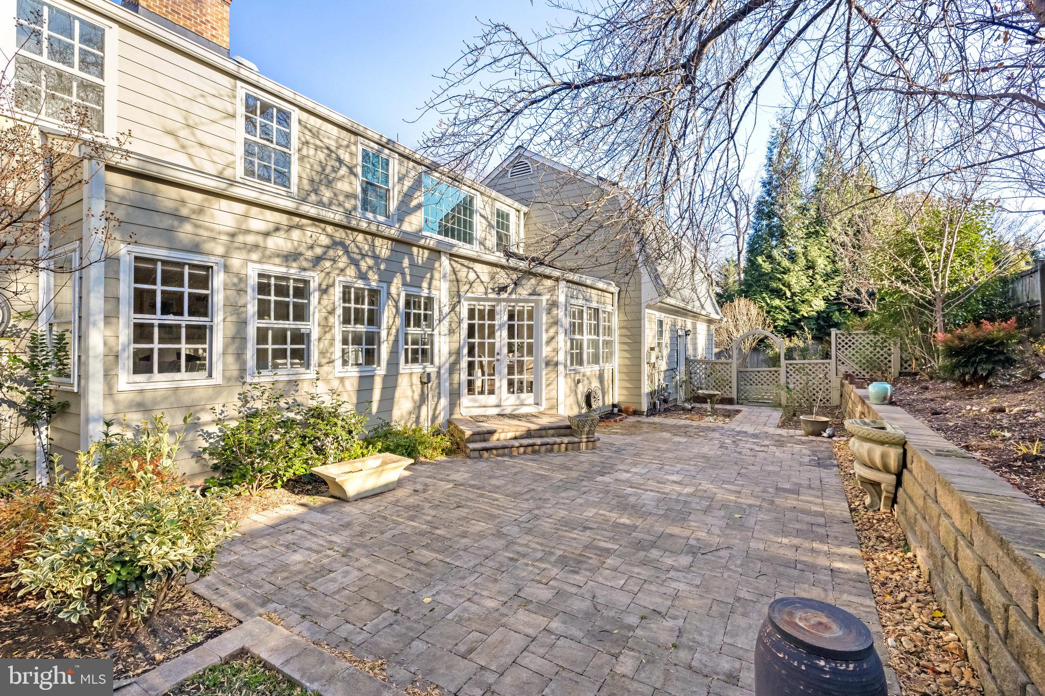 7259 Spring Side Way McLean, VA 22101 - Photo 29 of 37 Extensive Hardscape