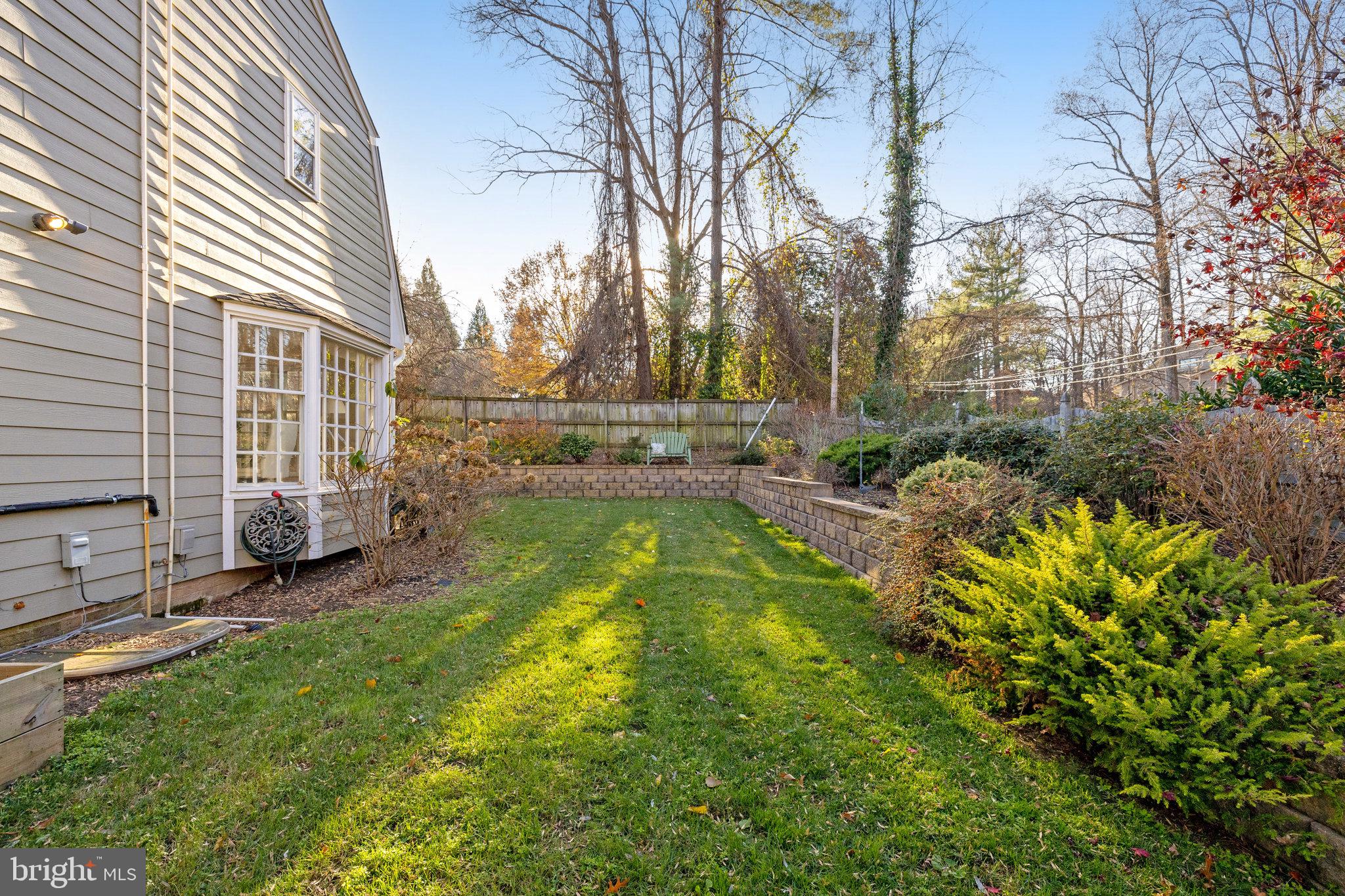 7259 Spring Side Way McLean, VA 22101 - Photo 30 of 37 Usable Yard