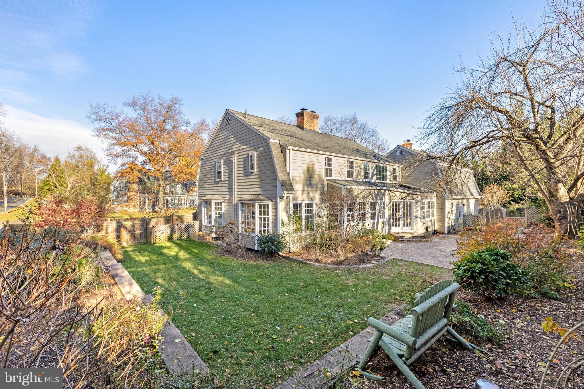 7259 Spring Side Way McLean, VA 22101 - Photo 31 of 37