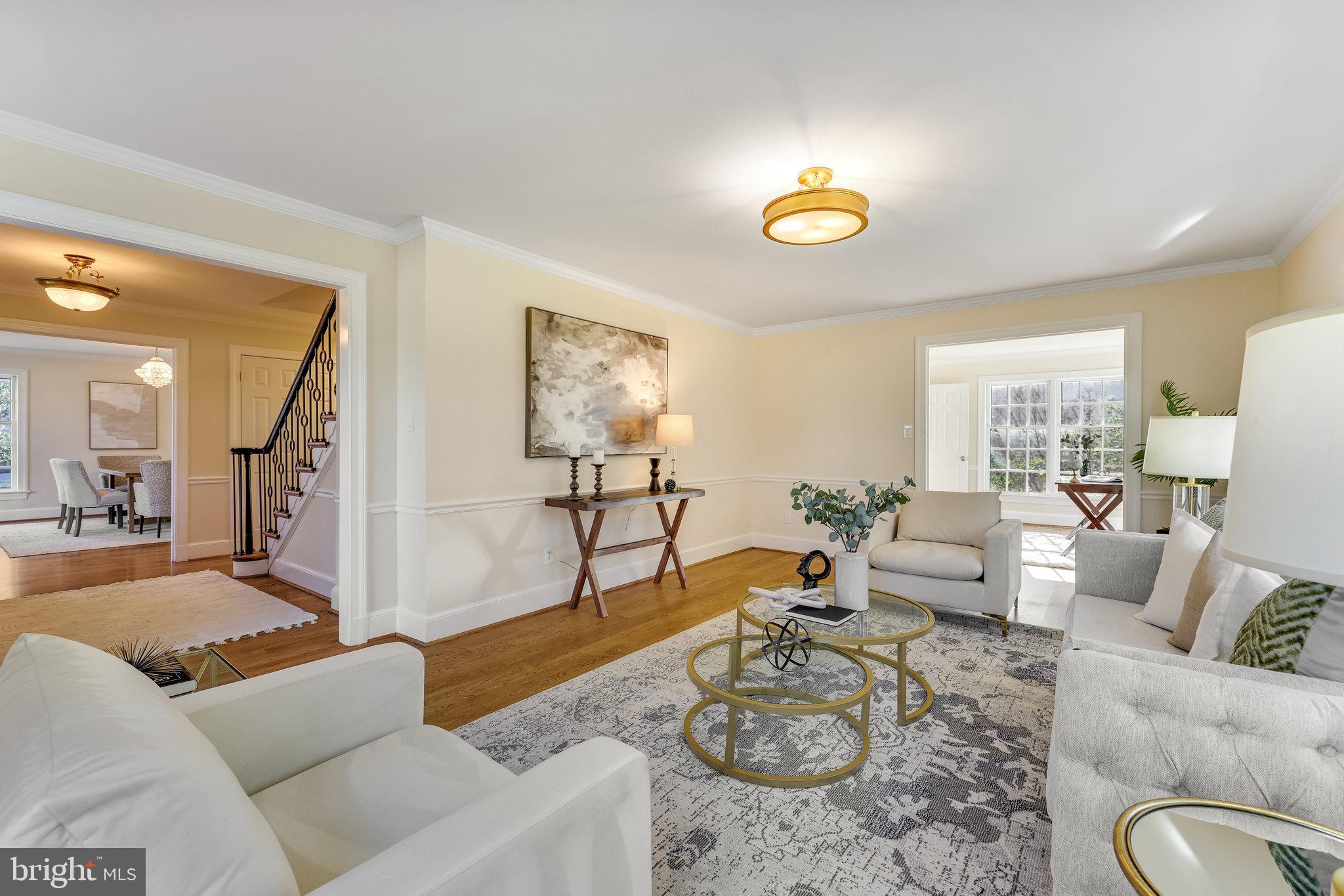 7259 Spring Side Way McLean, VA 22101 - Photo 7 of 37