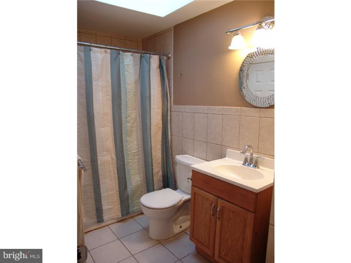 4210 Lawnside Road Philadelphia, PA 19154 - Photo 18 of 25 Master Bathroom
