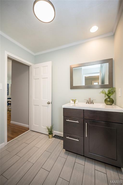 8831 Pine Avenue St. Louis, MO 63144 - Photo 22 of 50