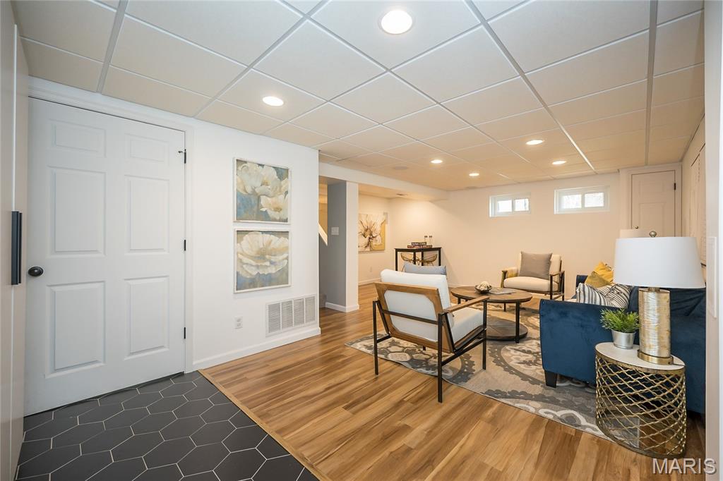 8831 Pine Avenue St. Louis, MO 63144 - Photo 28 of 50