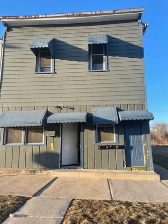 $1,150 | 169 East 23rd Street, Unit 2F, Chicago Heights, IL 60411