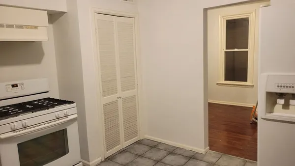 $1,150 | 169 East 23rd Street, Unit 2F, Chicago Heights, IL 60411