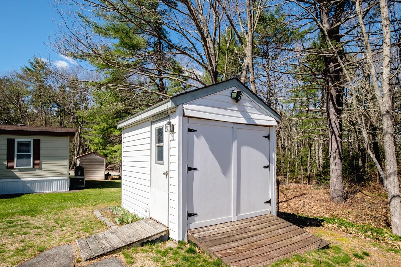 53 Monadnock Drive Rochester, NH 03867 - Photo 4 of 33