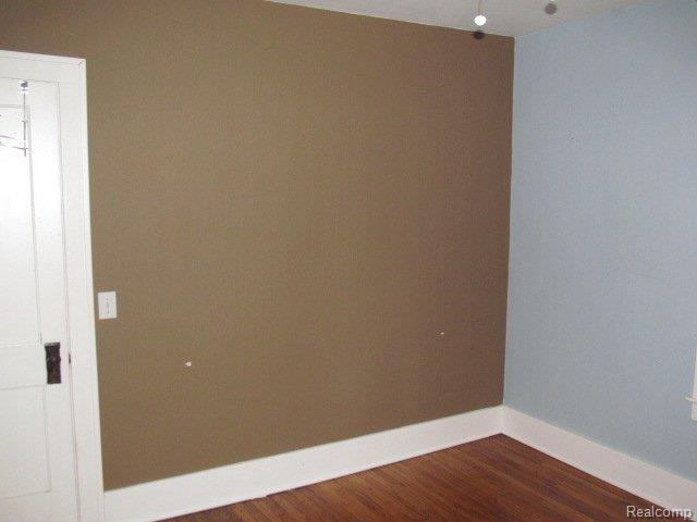 42 East Rutgers Avenue Pontiac, MI 48340 - Photo 19 of 25 42 E RUTGERS PONTIAC (52).JPG