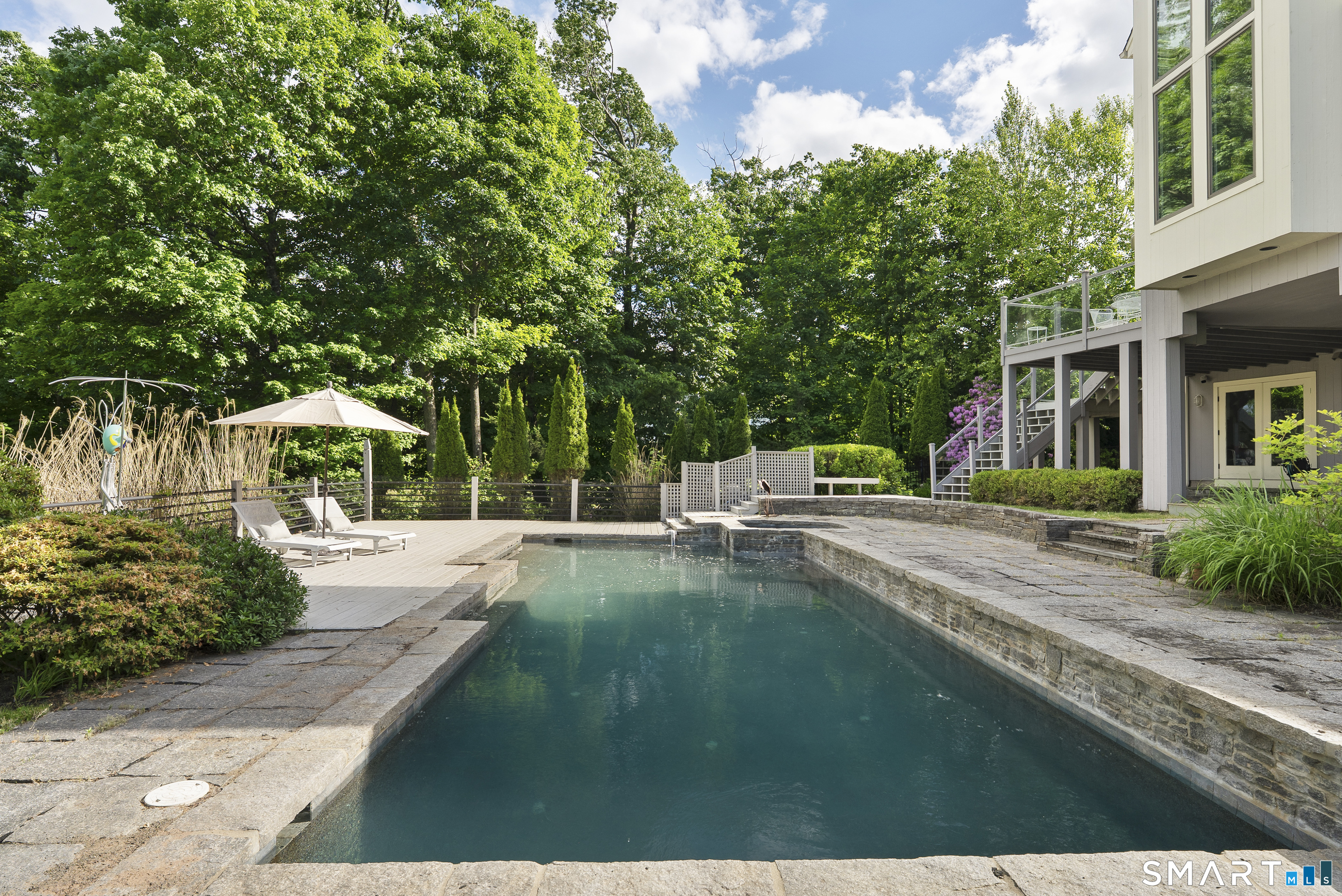 46 Balfour Road West Hartford, CT 06117 - Photo 37 of 40
